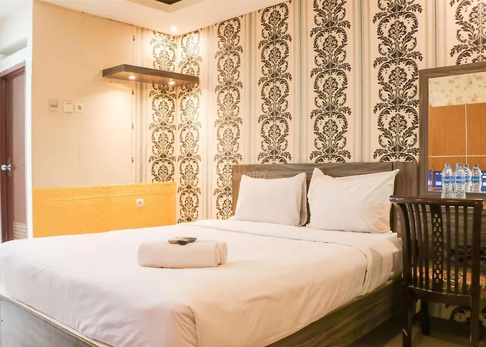 Spacious Studio At Gateway Ahmad Yani Cicadas Apartment By Travelio